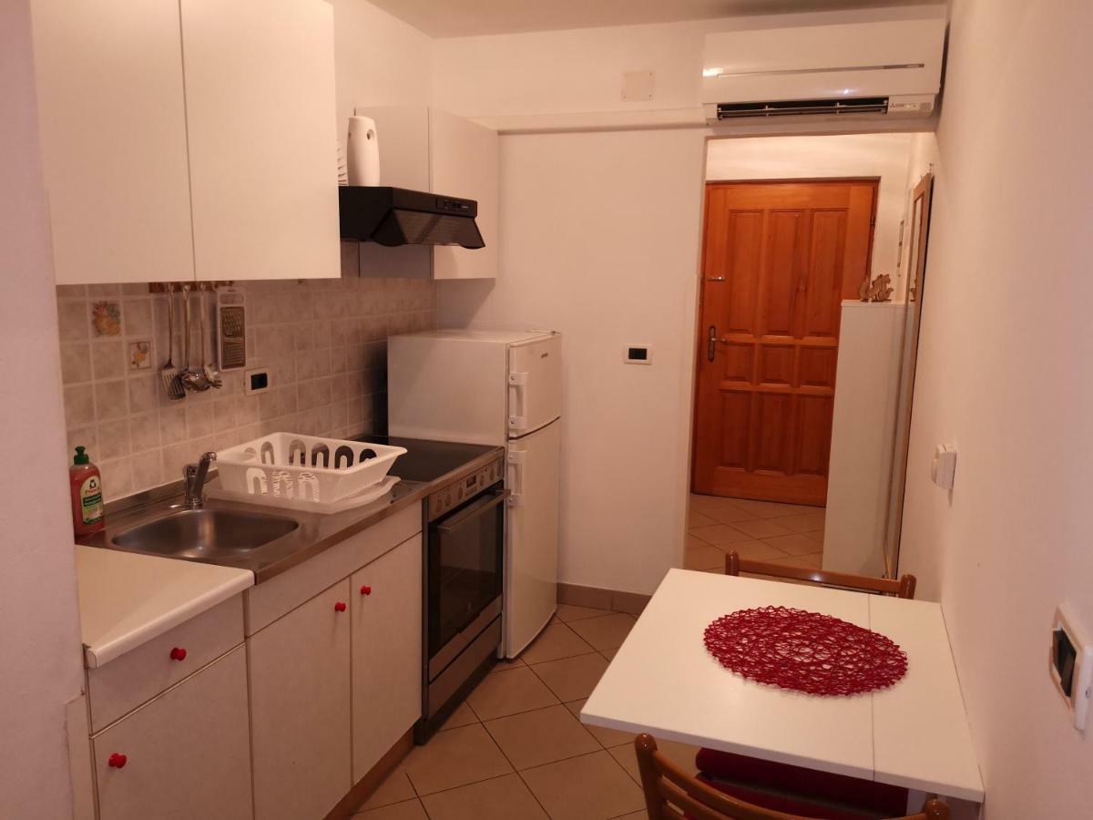 Studio Bubi Koper Luaran gambar